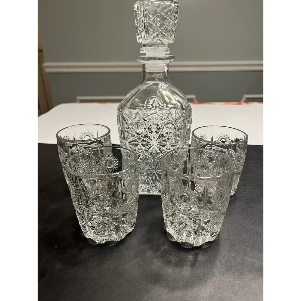 5pc Whiskey Bourbon Decanter w Old Fashioned Glasses & Stopper